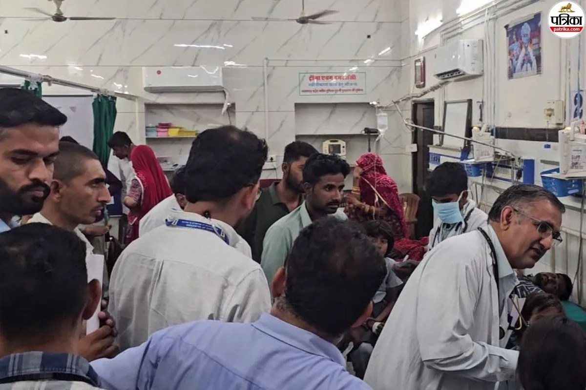 बाड़मेर के सरकारी स्कूल में पानी पीते ही 13 बच्चों की तबीयत बिगड़ी, शरीर पर उभरे लाल दाने | Barmer 13 Kids Hospitalized As Red Rashes Erupt After Drinking Water At Govt School