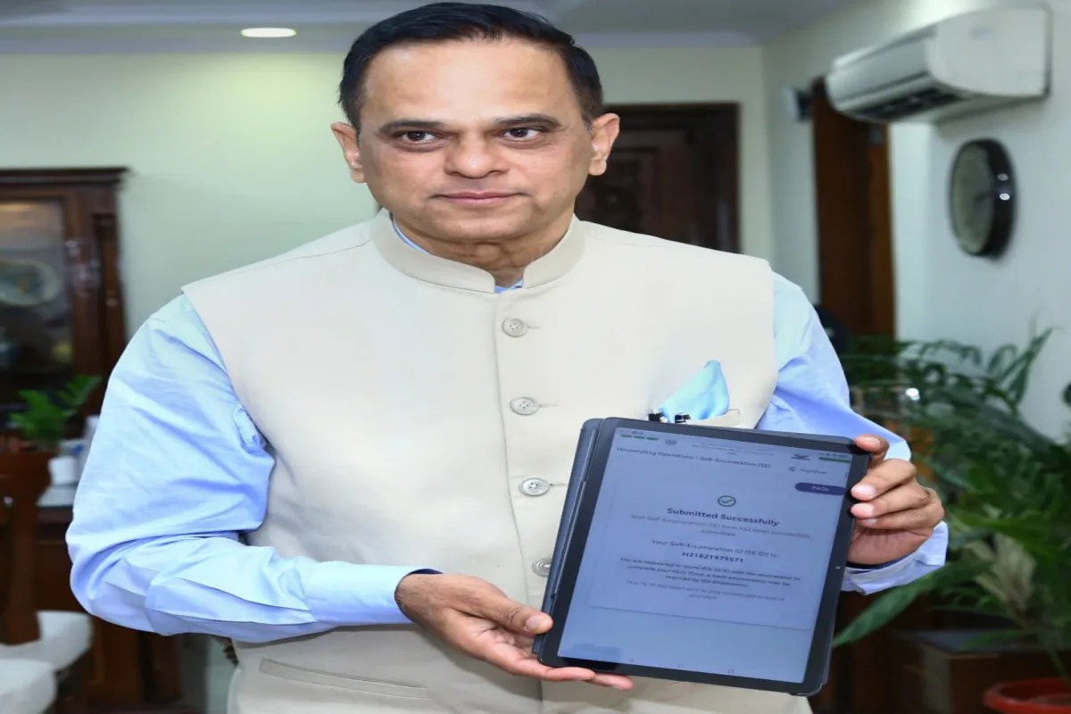 मुख्य सचिव ने डिजिटल जनगणना-2027 के तहत की ‘स्व-गणना’, नागरिकों से की महाअभियान में भागीदारी की अपील | Chief Secretary Conducts Self Enumeration Under Digital Census 2027