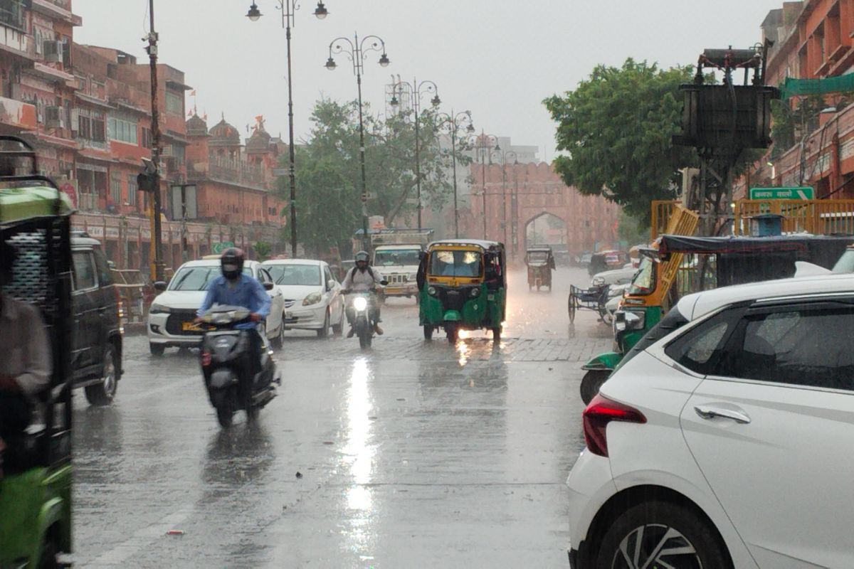 Weather News: आज सुबह से ही मौसम खराब, 11 बार चेतावनी, अब पूरी रात ओलावृष्टि,बारिश व आंधी का अलर्ट | Rajasthan Weather Update Imd Forecast Dust Storm Rainfall 4 May 2026