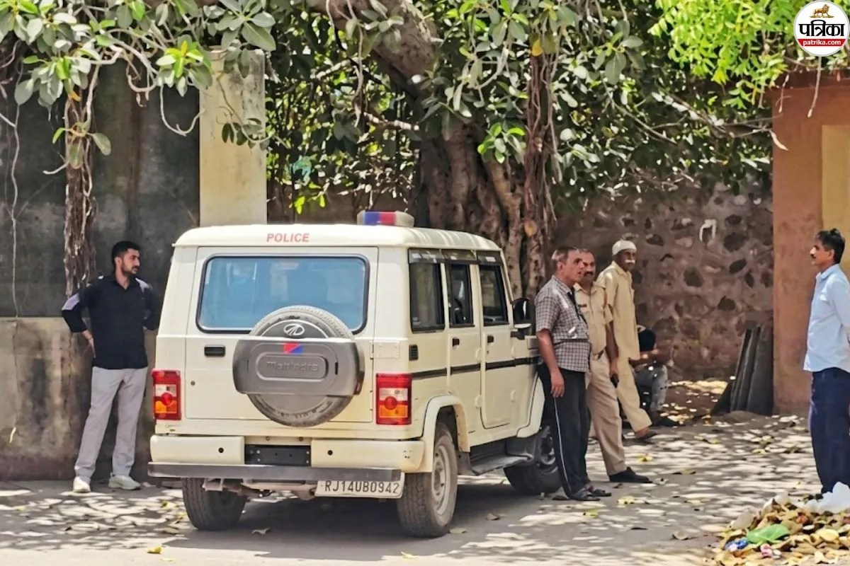 राजस्थान में खिचड़ी खाते-खाते पुलिस कांस्टेबल की मौत, 6 महीने पहले हुई थी गंभीर बीमारी | Rajasthan Police Constable Dungararam Dies While Eating Khichdi In Barmer