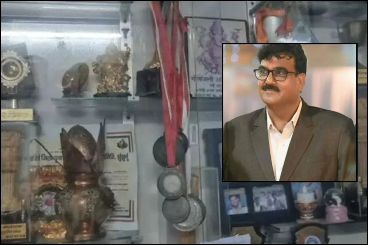 रिटायरमेंट की अनोखी कहानीः कई महीनों तक सस्पेंड रहे, लड़ते रहे उसूलों की जंग, एक घंटे पहले इस तरह लौटा सम्मान | Rajasthan Jhunjhunu Deo Manoj Dhaka Retirement Reinstatement High Court News